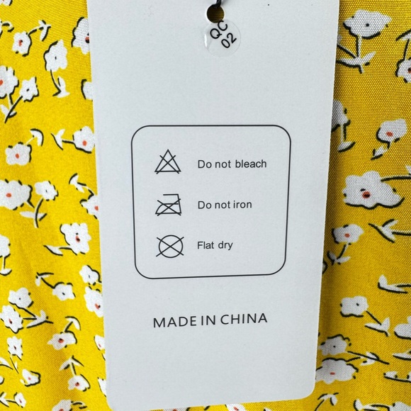 NWT Fashion Brand Plus Size Yellow Floral Romper - Picture 5 of 7